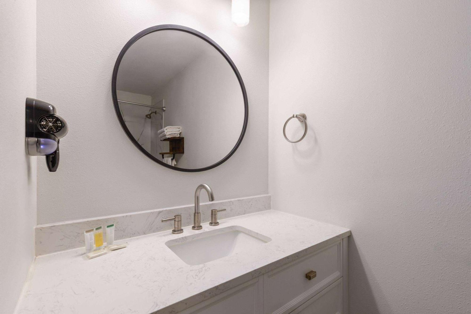 Ramada By Wyndham Studio Suites Dothan Exteriér fotografie